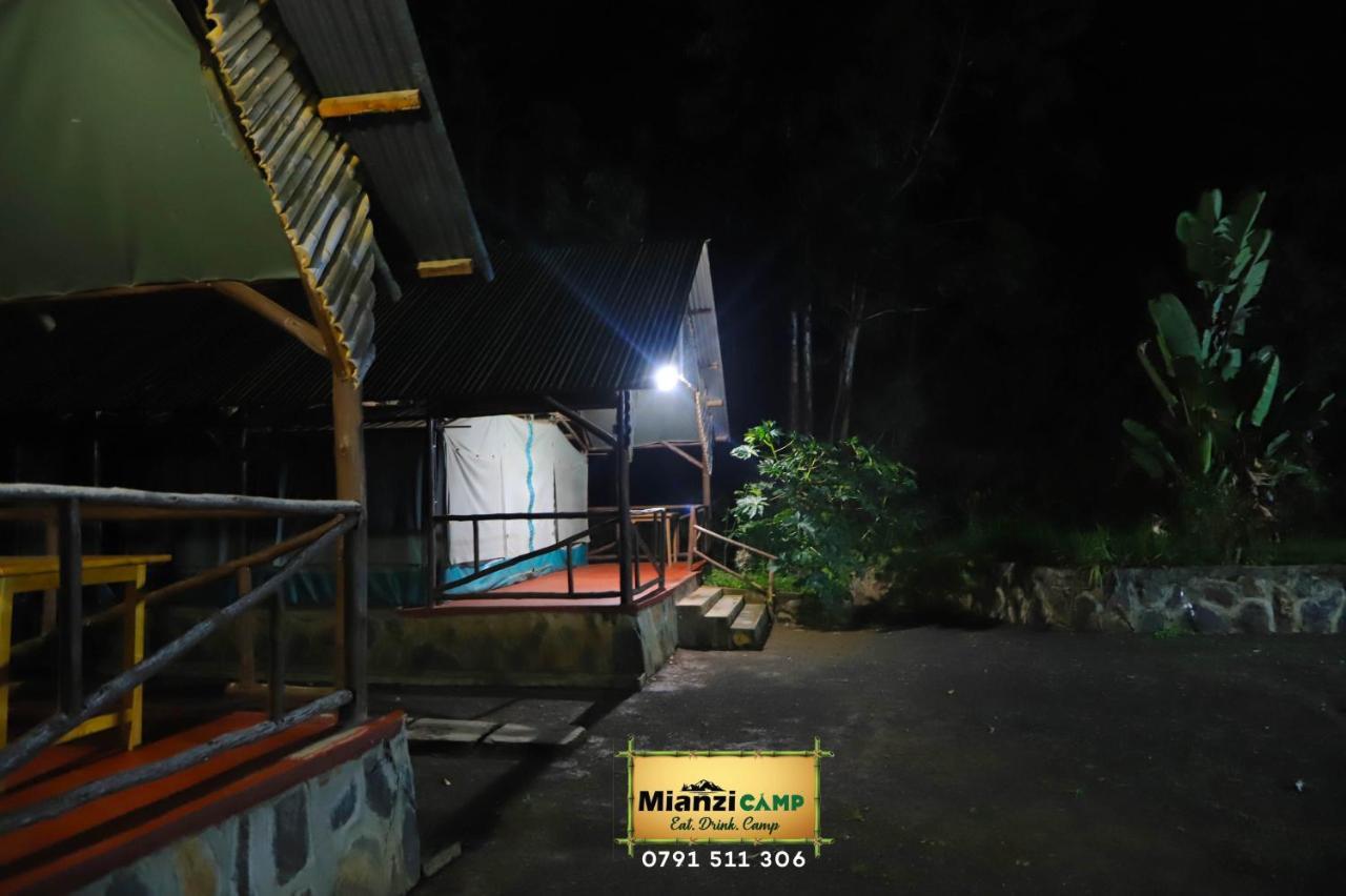 纳纽基 Camp Mahon Gardens酒店 外观 照片